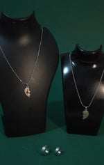Load image into Gallery viewer, Combo of 2 Couple Chain With Pendant and 2 Couple Rings

